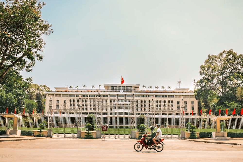 The Independence Palace in Ho Chi Minh City is known as one of the most remarkable historical attractions not to be missed (Source: Pexels)